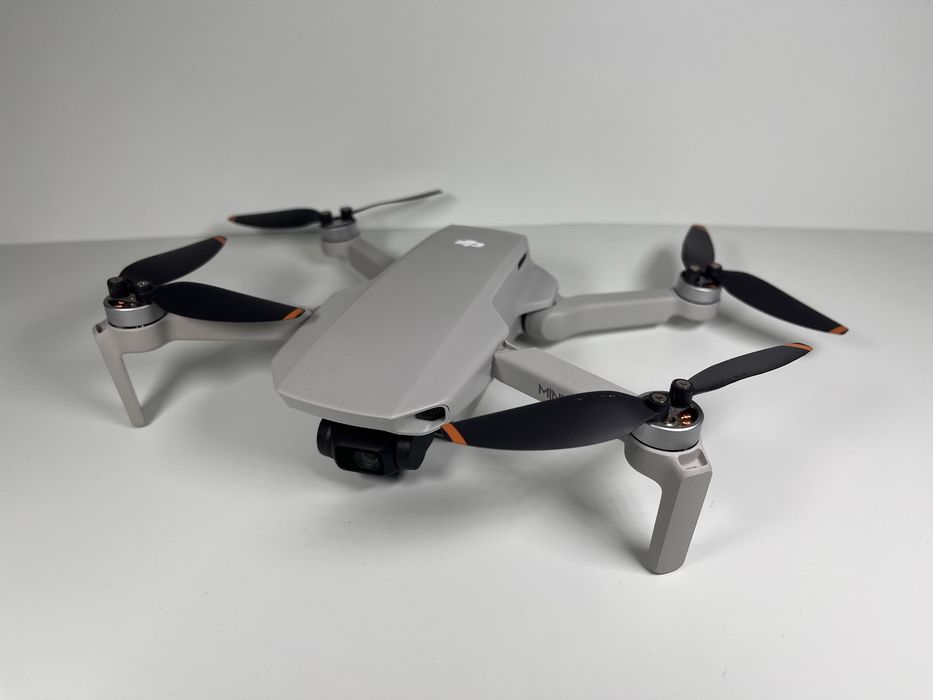 Dron Dji mini 2 se
