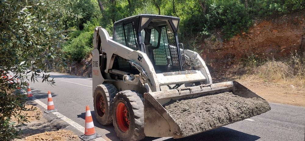 Vendo Bobcat S185