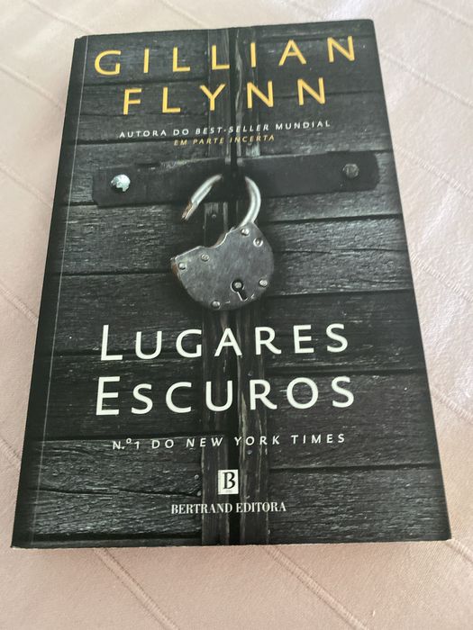 Lugares escuros de Gillian Flynn