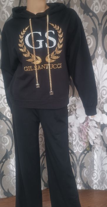 Gil Santucci bluza damska z kapturem błyszczące aplikacje