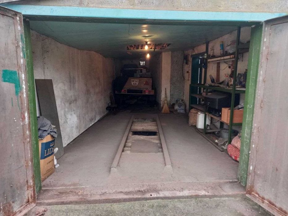 Сдам гараж р-н Скорой помощи (за магазином Игрушка)