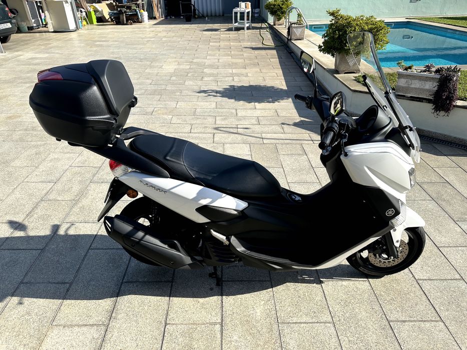 Yamaha NMAX 125 com Pack Urban