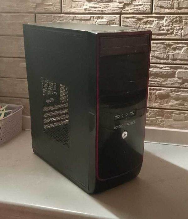 Корпус Logic & Power для ПК (ATX)