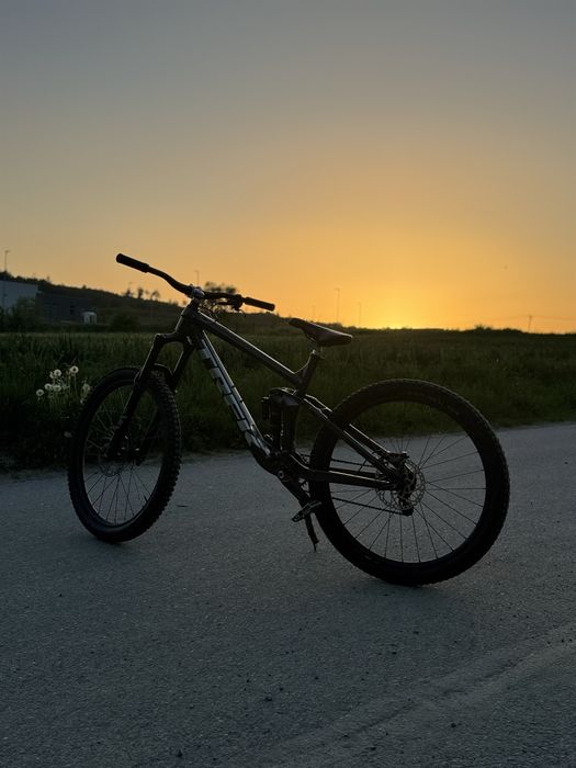 Trek Remedy 8 (Jibber)