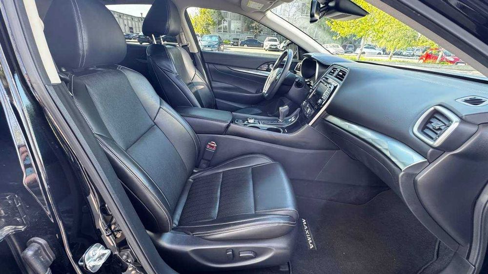 Nissan Maxima 2019