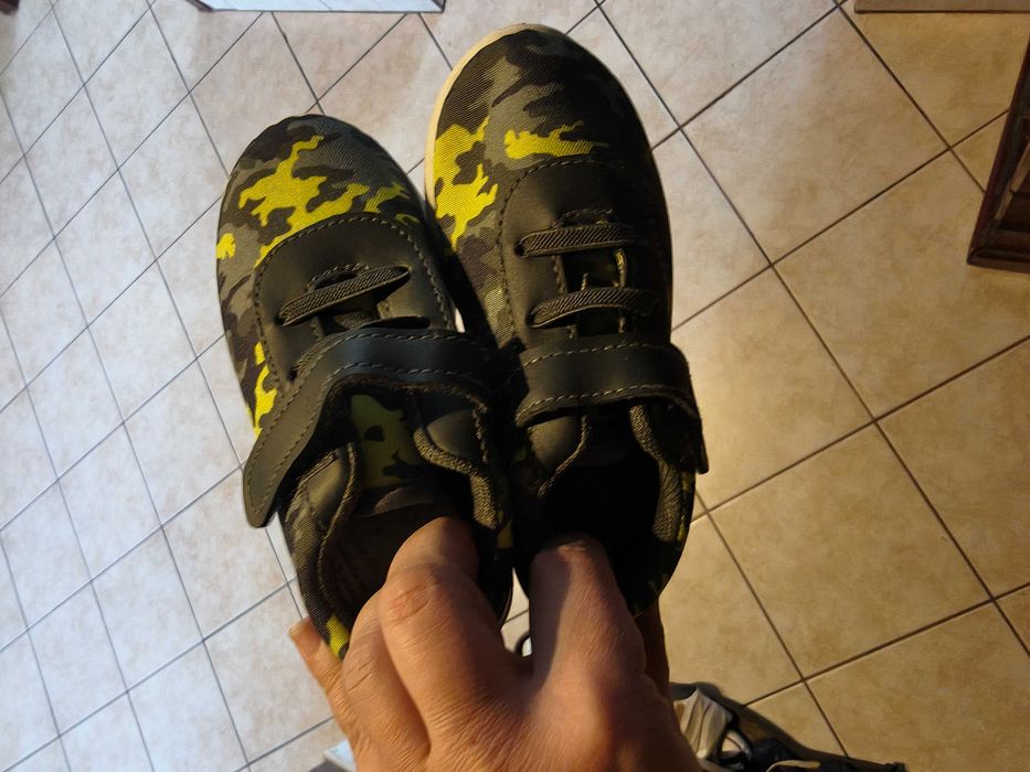 Buty adidasy chłopięce