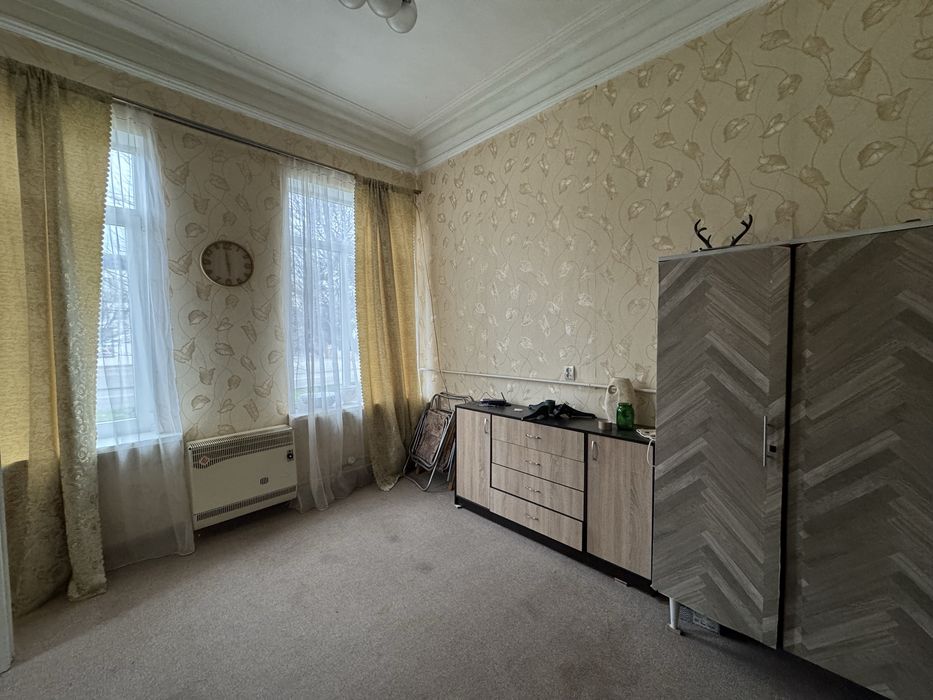 Частина будинку в ЦЕНТР. вул.Грушевського ТРЦ ПЛАЗМА