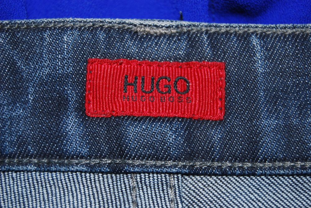 Spodnie Hugo Boss M