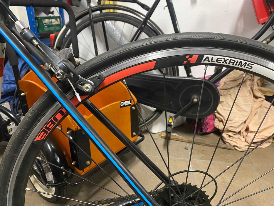 Rower szosowy CUBE PELOTON, rozm L, Alu+Carbon, 1 wł, stan BDB