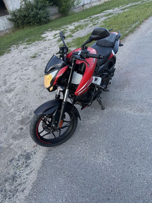 Bajaj pulsar ns 200