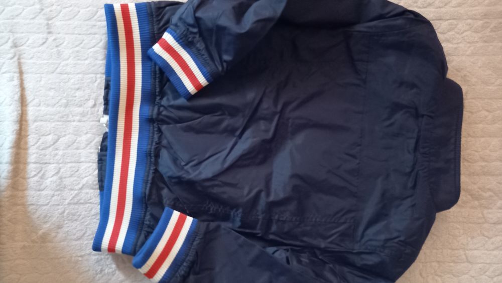 Kurtka wiatrówka Benetton rozmiar 110