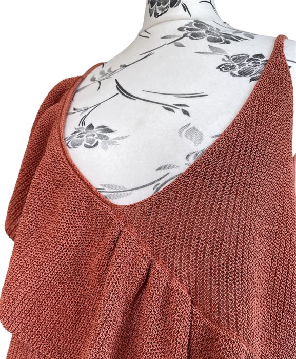 Вʼязаний топ від Zara