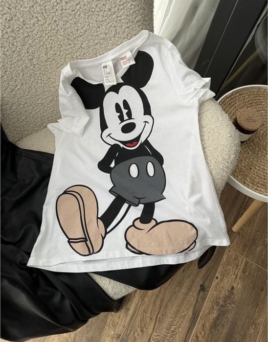 Жіноча футболка disney h&m, М