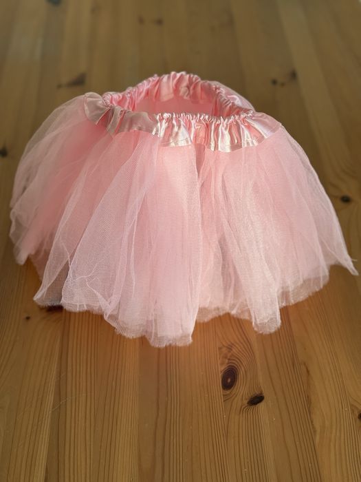 Saia de tule rosa várias camadas