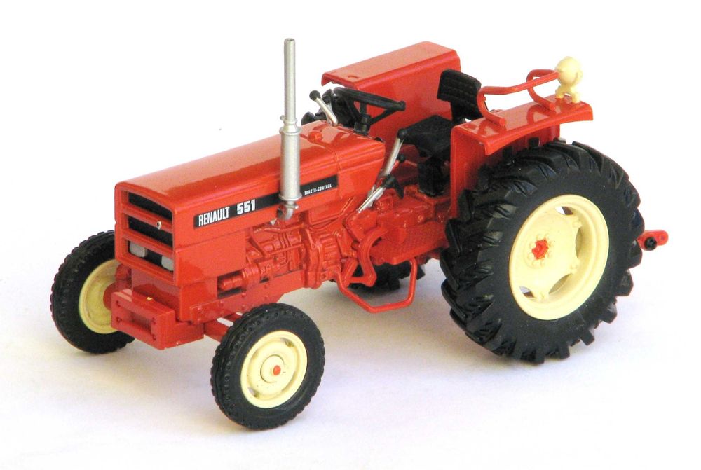 Trator Renault 551 de 1973 Universal Hobbies 1/43 em blister