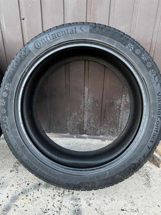 Шини Continental ContiVikingContact 7  255/45/R20 р20 Котіненталь