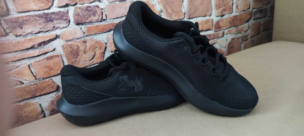 Buty Under Armour Surge 4