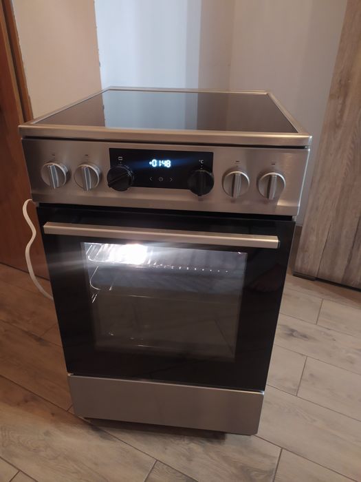 Kuchenka elektryczna gorenje z płytą ceramiczną