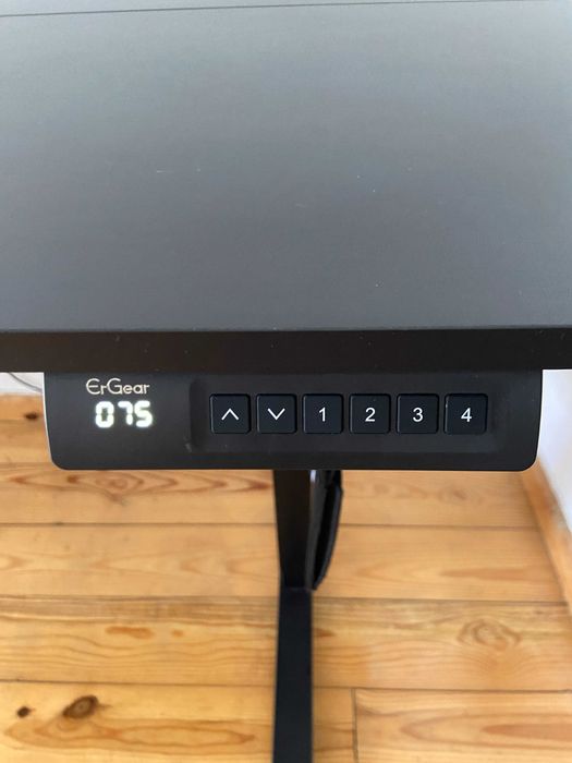 Estrutura de secretária elétrica ajustável em altura, ErGear Standing desk, com bolsa e ganchos