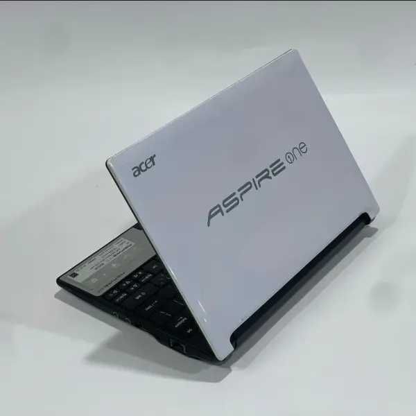 Нетбук Acer Aspire One