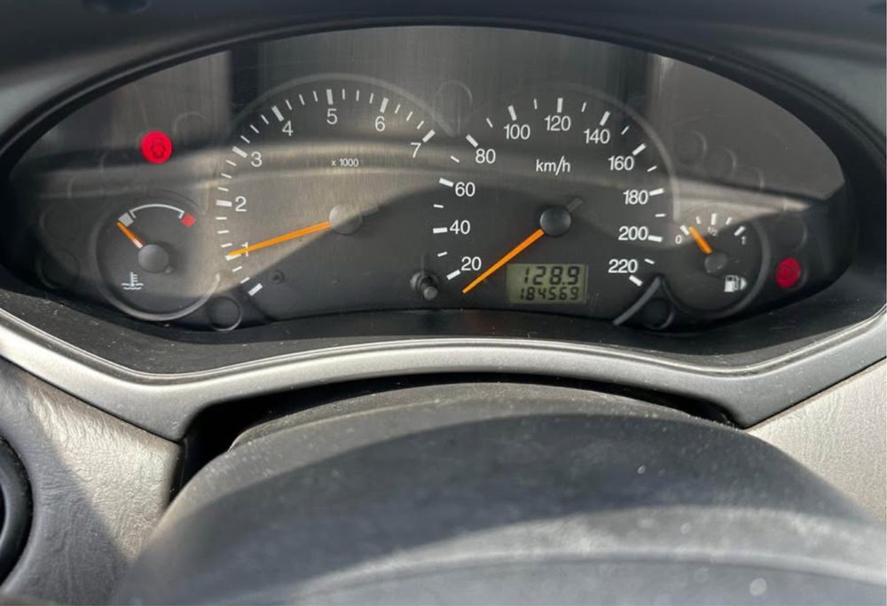 Ford focus  GPL 2002