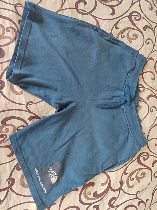 Шорти The North face