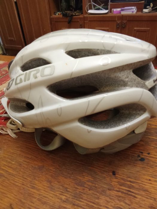 Шлем велосипедний GIRO