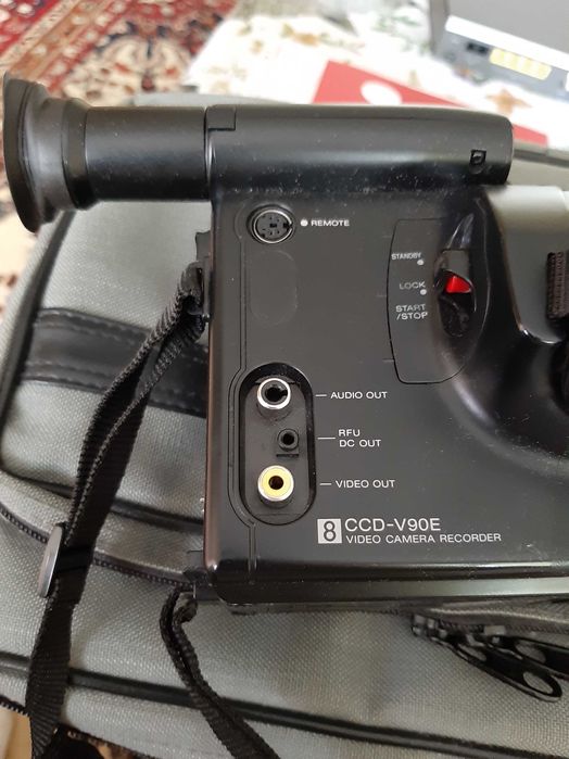 Sony video camera ccd-v90E