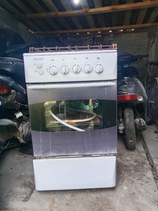 Продам газову плиту в хорошому стані б/у