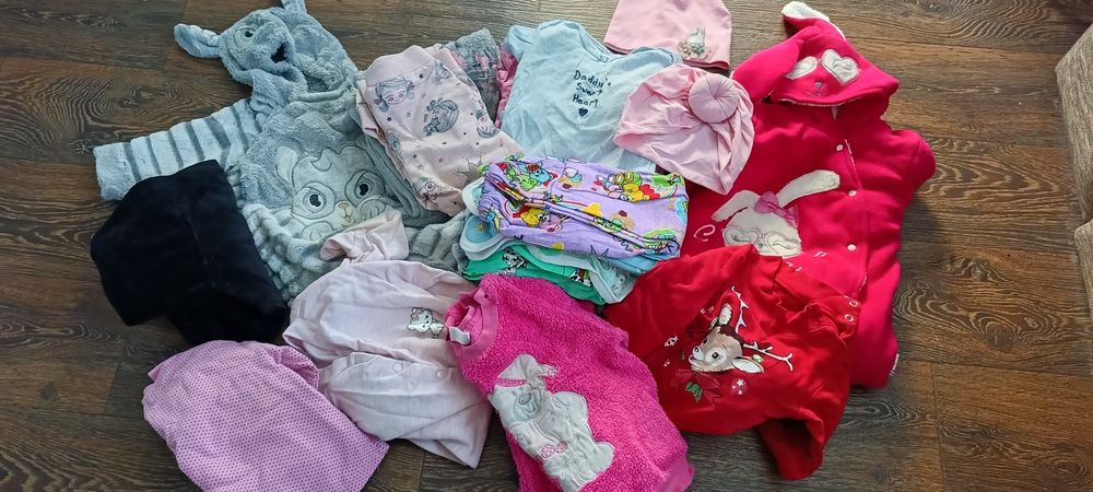 Віддам пакет речей з народження