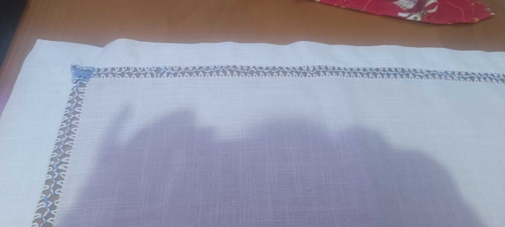 Rendas e bordados à mão