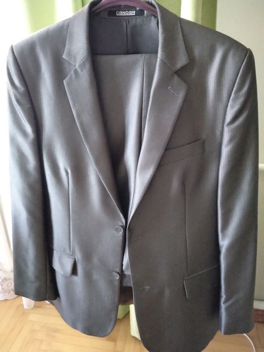 Чоловічий костюм