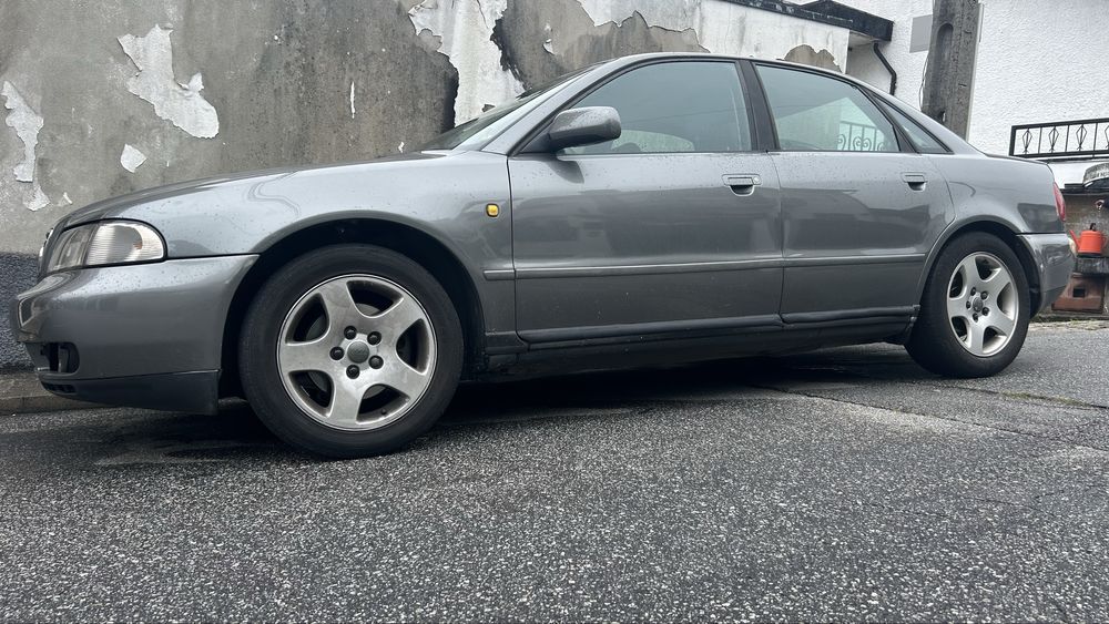 Audi A4 b5 com teto de abrir