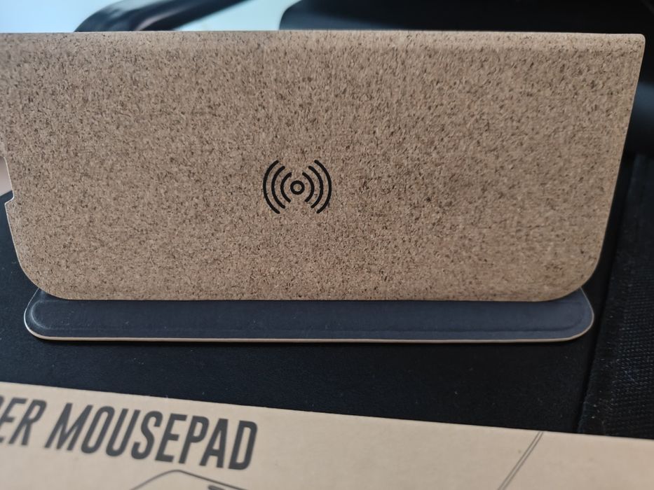Wireless charger + mouse pad64354161025795122