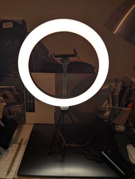 Anel de luz fotográfico para secretária