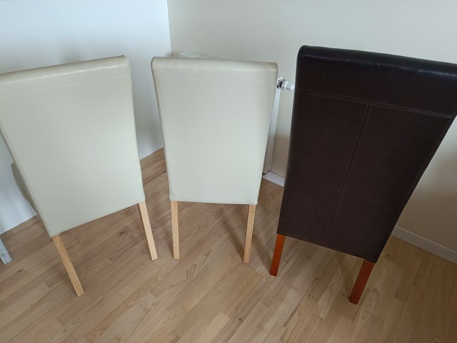 4 Krzesla stołki z Eco skóry