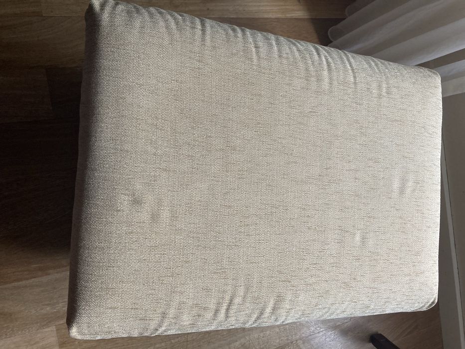 Pufe do ikea com arrumação