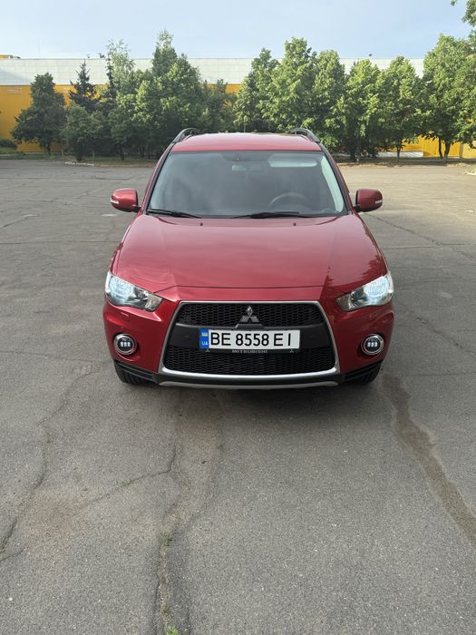 Mitsubihi Outlander XL