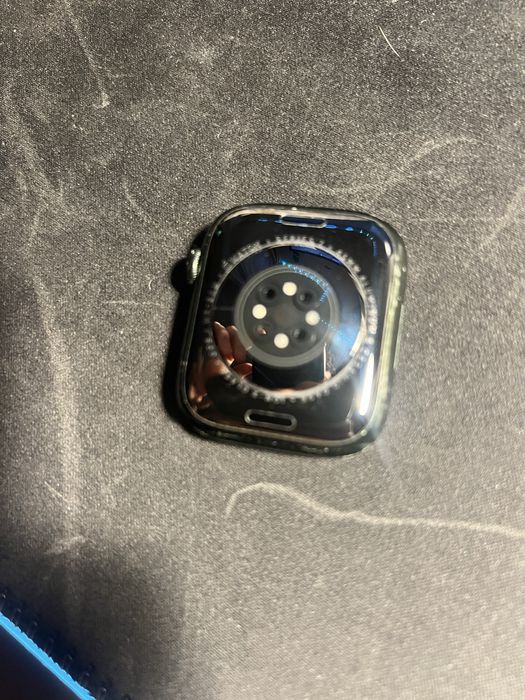 Apple Watch 7 45mm (Aluminium) Stan bardzo dobry