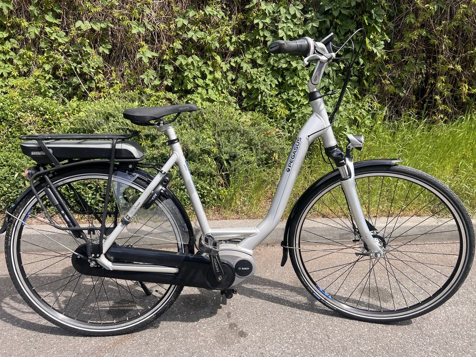 Rower elektryczny PEGASUS z silnikiem centralnym BOSCH 36v 400 Wh /A