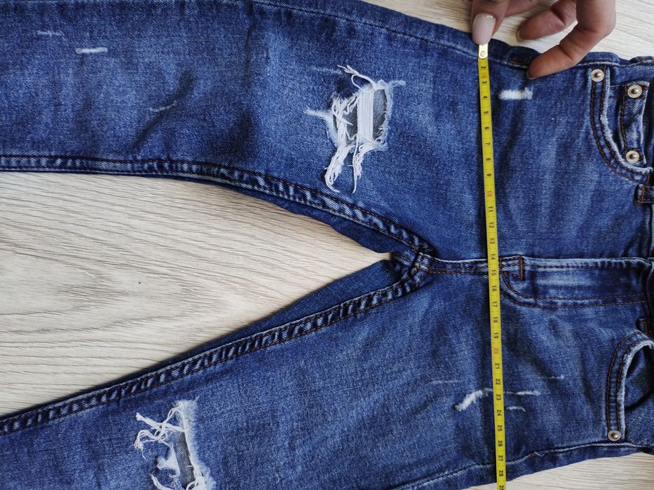 Стильные джинсы Zara