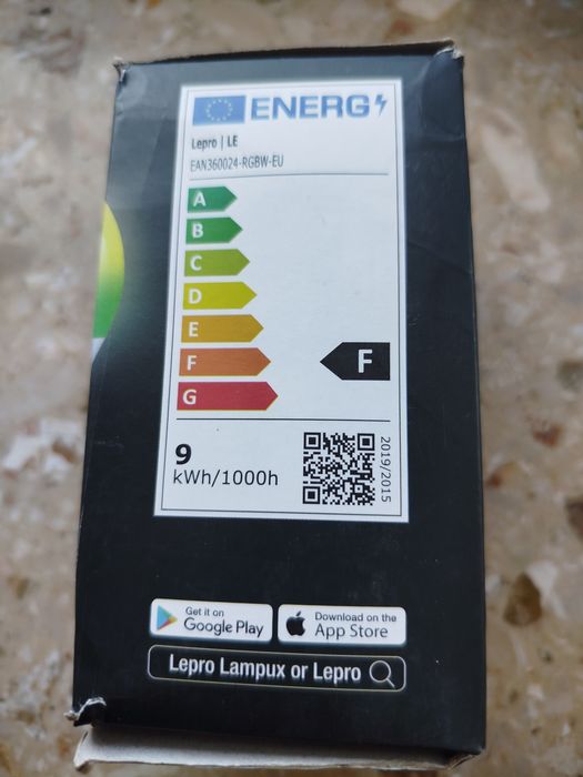Żarówka LED E27 9W 800lm sterowana aplikacja że smartfona