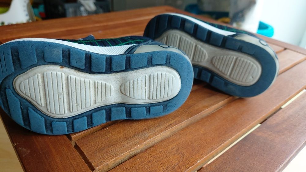Buty Adidasy dla chłopca rozmiar 23 z CC