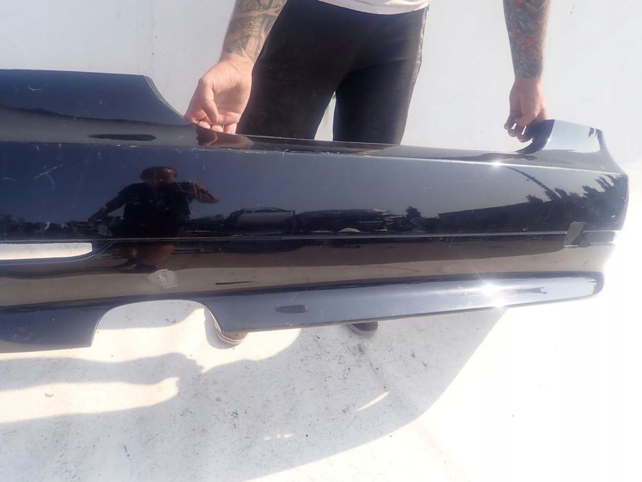 Бампер задній  vito 639 двері W211  BMW 5 E60 накладки на пороги