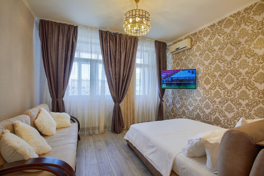 Квартира в Києві подобово біля метро