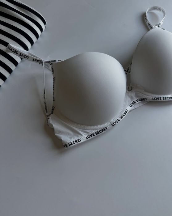 Бюстгалтер, 38/85В