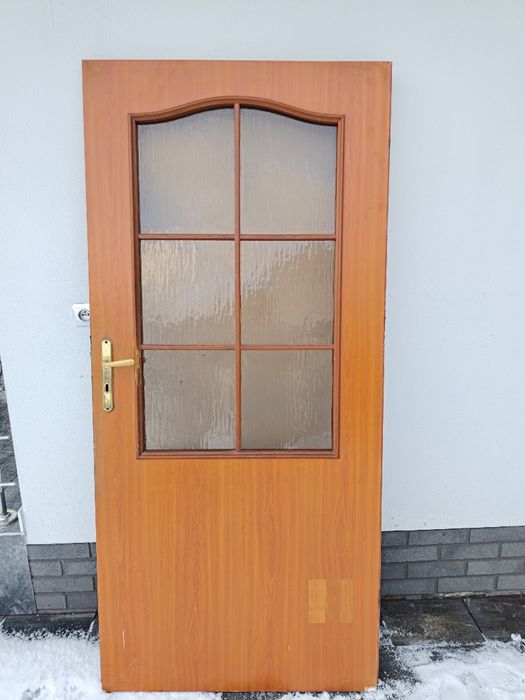 Drzwi z demontażu, różne rozmiary