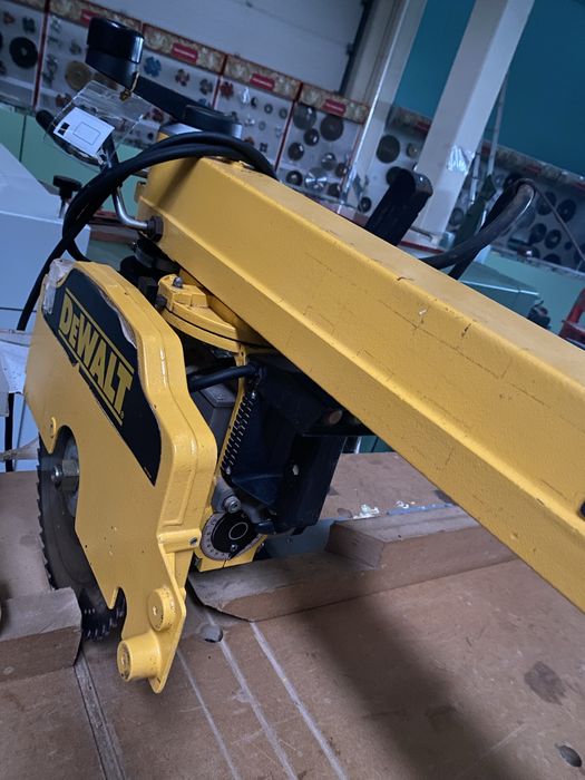 Serra radial Dewalt  DW  721 CE( monofadica!)