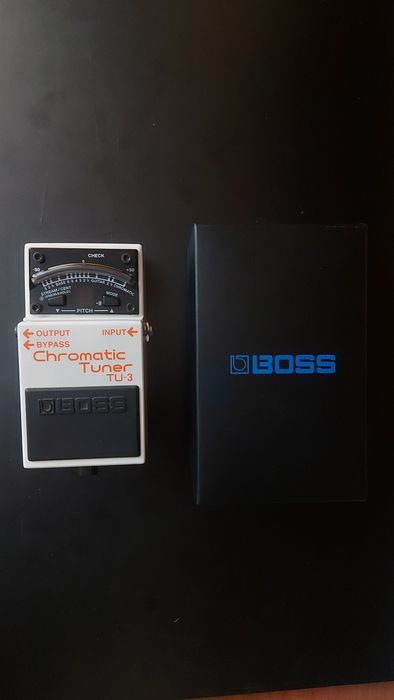 Stroik gitarowy Boss TU-3, Stan idealny