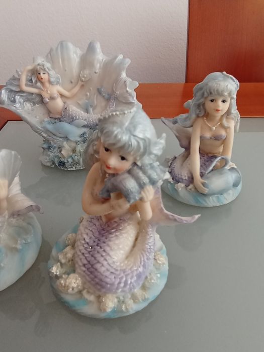 4 estatueta de sereias	novas